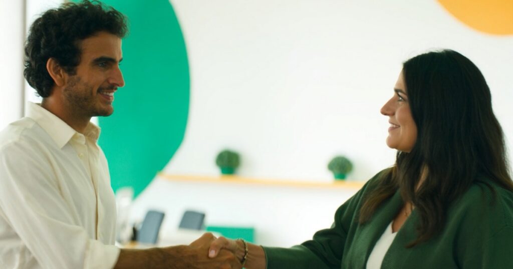 Cuándo y Cómo Contratar una Agencia de Marketing Digital para tu PYME (y Qué Mirar Antes)
