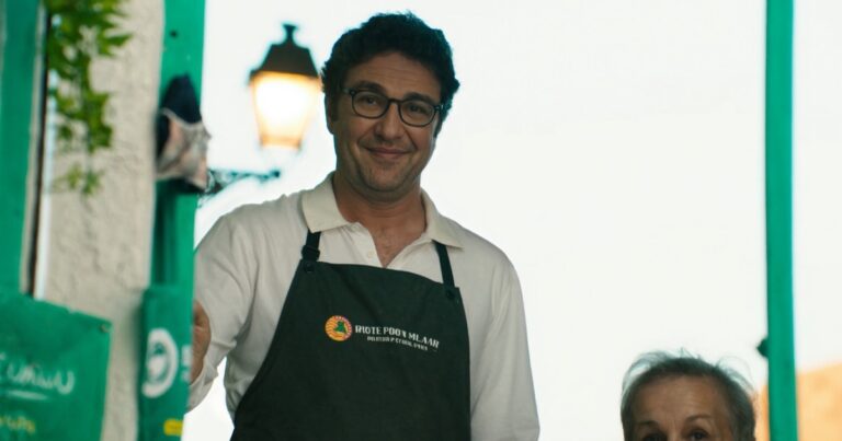 Cómo Hacer Crecer tu Negocio Local en Redes Sociales: Estrategia Completa para 2026