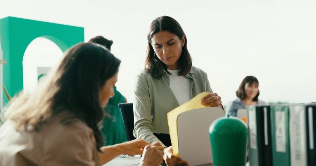 CRM para PYMEs: Cuál Elegir y Cómo Implementarlo en 2026