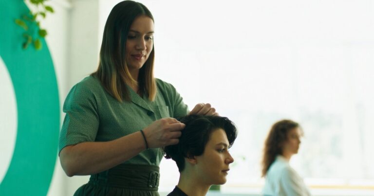 ¿Cómo Conseguir Más Clientes en una Peluquería o Barbería?